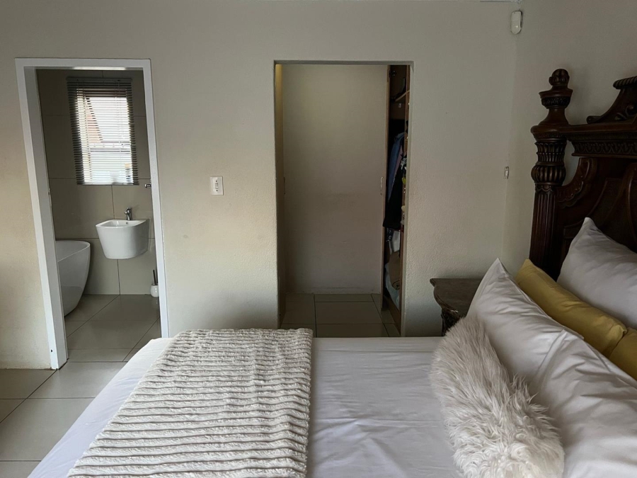 3 Bedroom Property for Sale in Mmabatho North West